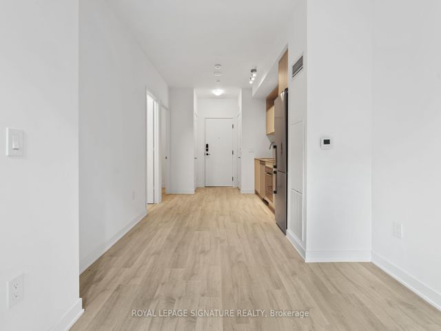 230 - 121 Lower Sherbourne St