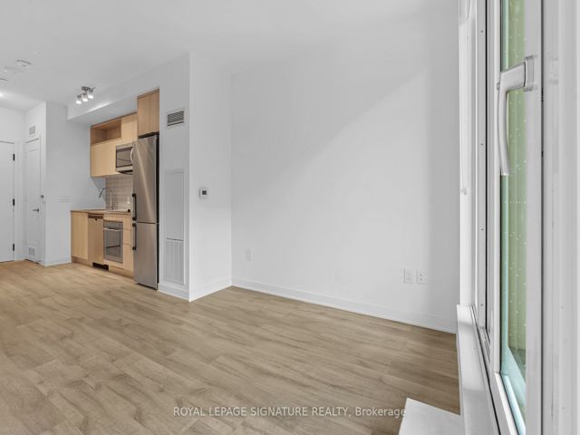 230 - 121 Lower Sherbourne St