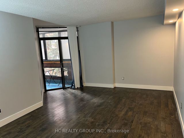 301 - 55 Wellesley St E