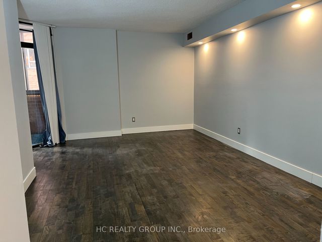301 - 55 Wellesley St E