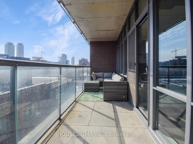 506 - 569 King St E