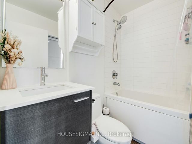506 - 569 King St E