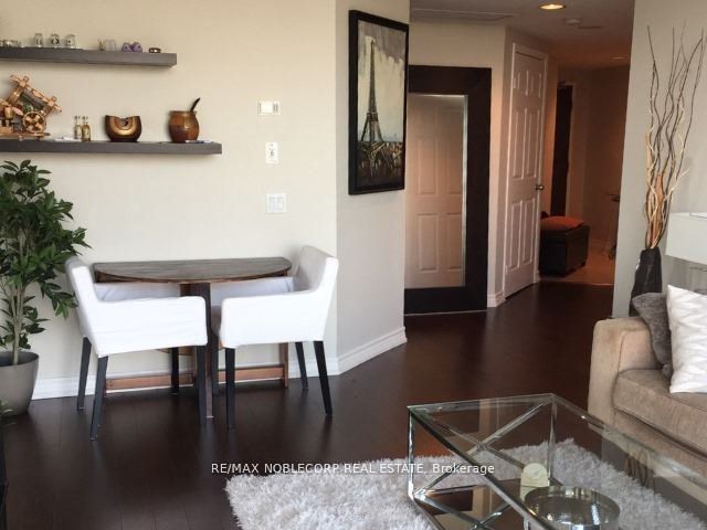 2907 - 30 Harrison Garden Blvd