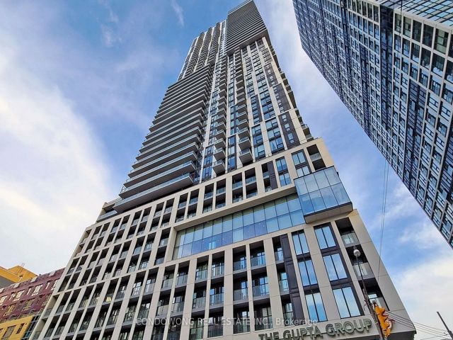 939 - 251 Jarvis St