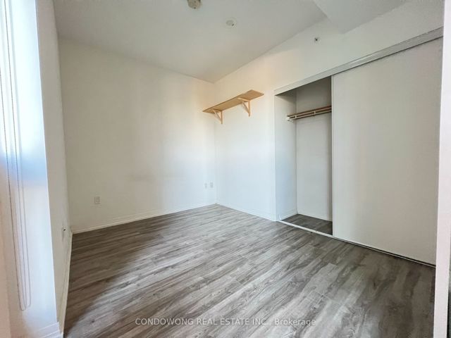 939 - 251 Jarvis St