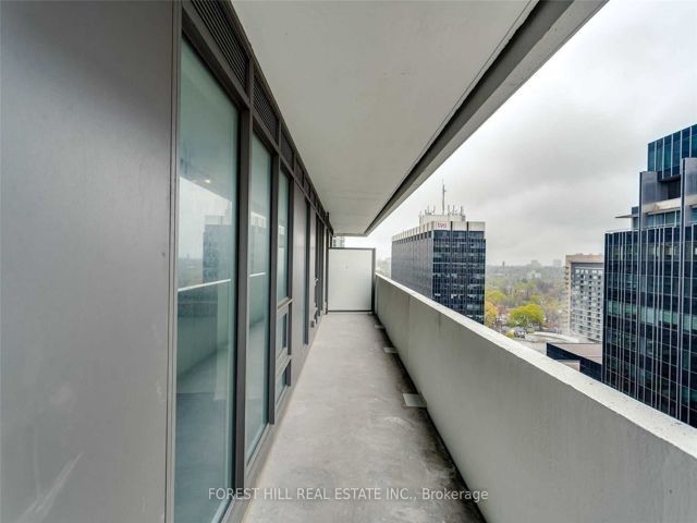 4311 - 2221 Yonge St