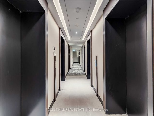 4311 - 2221 Yonge St