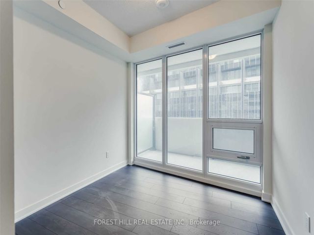 4311 - 2221 Yonge St