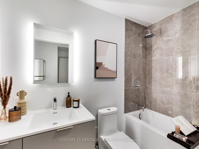 907 - 185 Alberta Ave