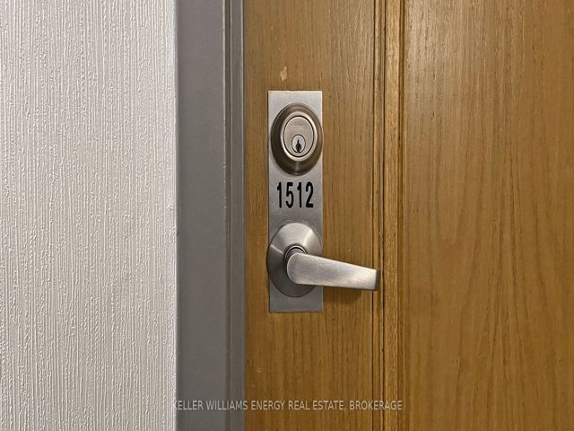 1512 - 7 Concorde Pl
