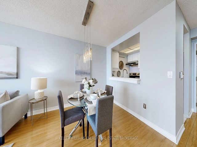 1512 - 7 Concorde Pl