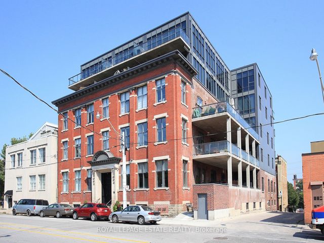 101 - 19 River St