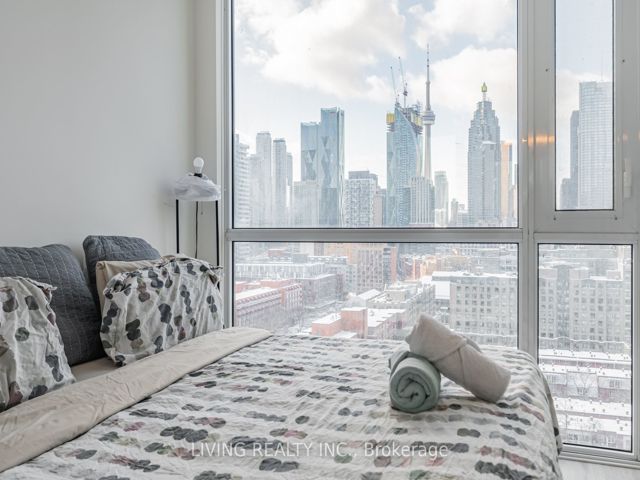 1562 - 121 Lower Sherbourne St