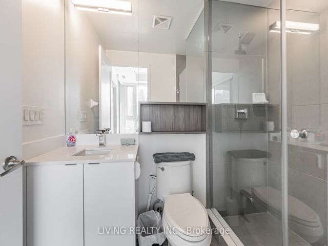 1562 - 121 Lower Sherbourne St