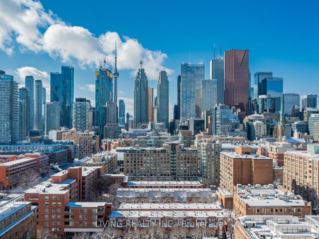 1562 - 121 Lower Sherbourne St