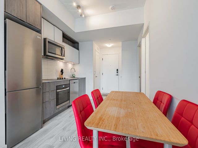 1562 - 121 Lower Sherbourne St