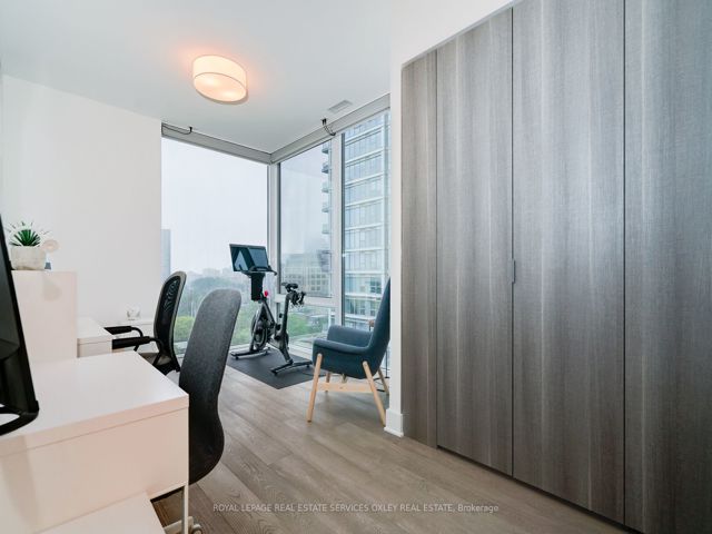 1002 - 128 Pears Ave