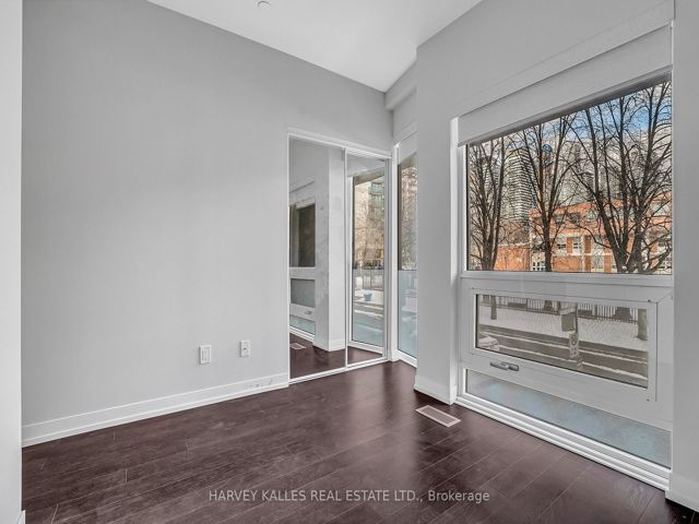 TH5 - 85 Wood St