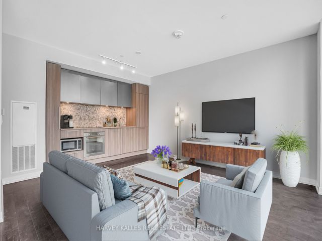 TH5 - 85 Wood St