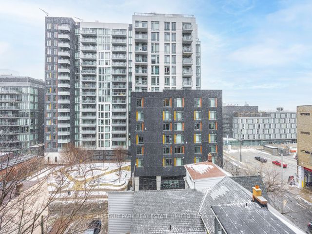 610 - 501 Adelaide St W