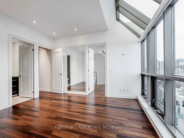 PH 901 - 3 Mcalpine St