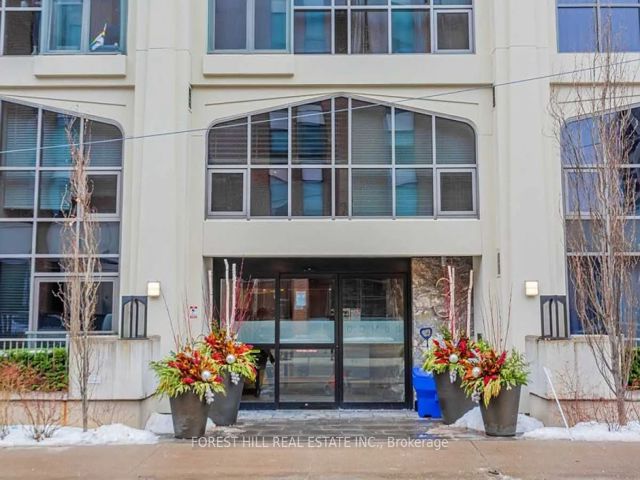 PH 901 - 3 Mcalpine St