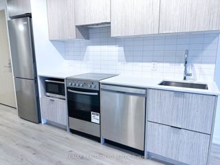 2712 - 395 Bloor St E