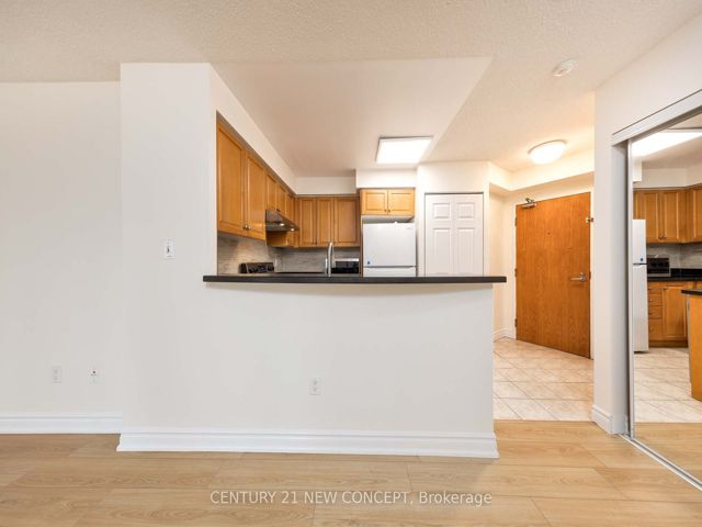 1703 - 7 Lorraine Dr