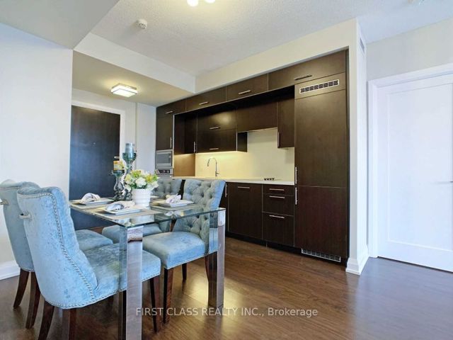 3022 - 5 Sheppard Ave E