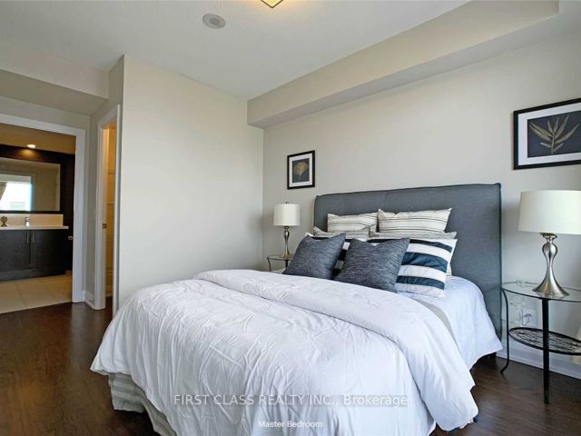 3022 - 5 Sheppard Ave E