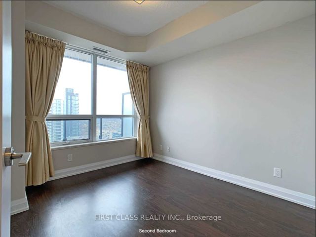 3022 - 5 Sheppard Ave E