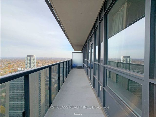 3022 - 5 Sheppard Ave E