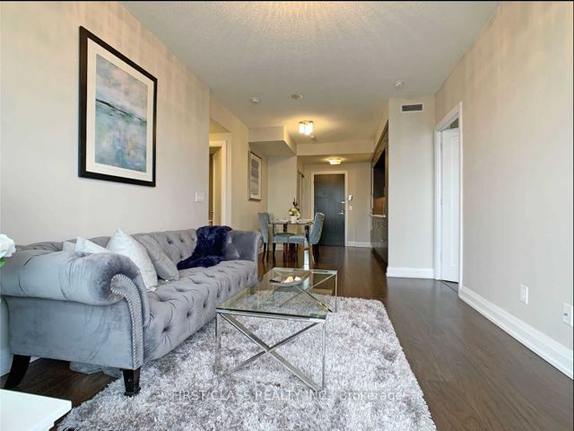 3022 - 5 Sheppard Ave E