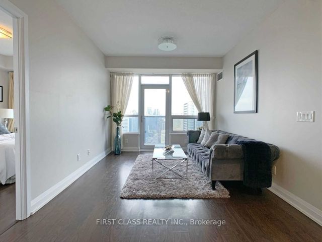 3022 - 5 Sheppard Ave E
