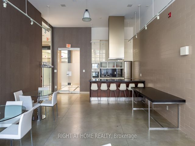 314 - 380 Macpherson Ave