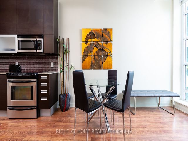 314 - 380 Macpherson Ave