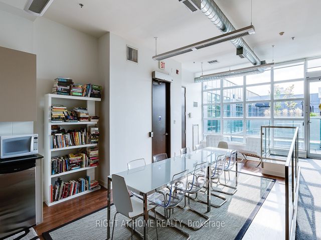 314 - 380 Macpherson Ave