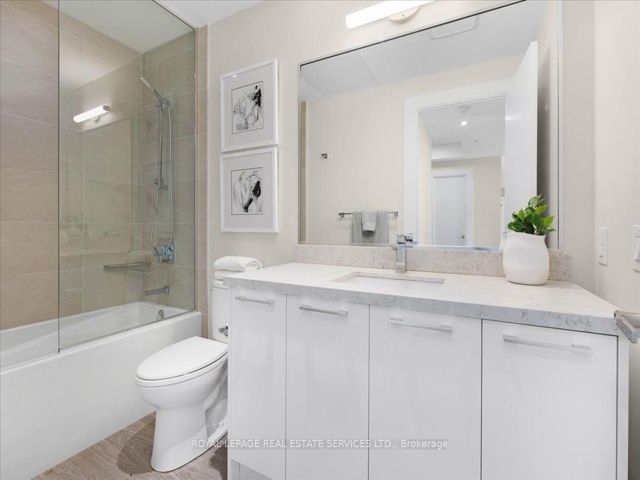 701 - 3 Southvale Dr