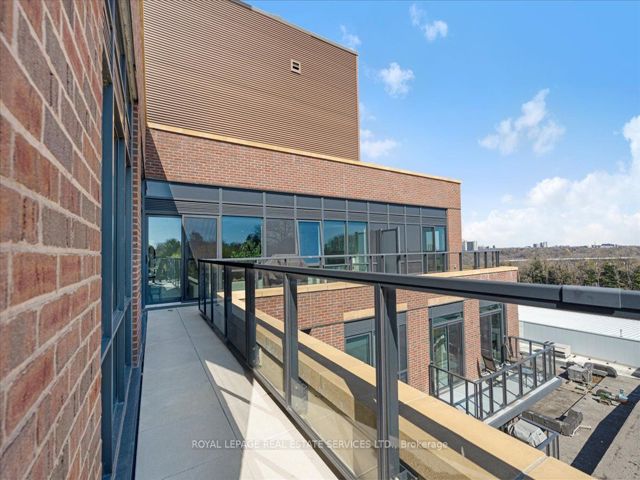 701 - 3 Southvale Dr