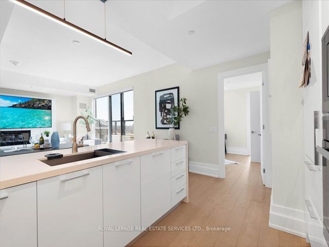701 - 3 Southvale Dr