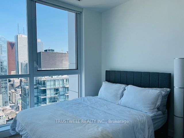 PH5103 - 38 Widmer St