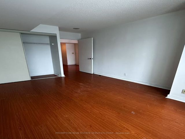 1511 - 397 Front St W