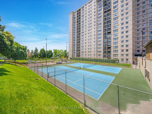 901 - 5 Parkway Forest Dr