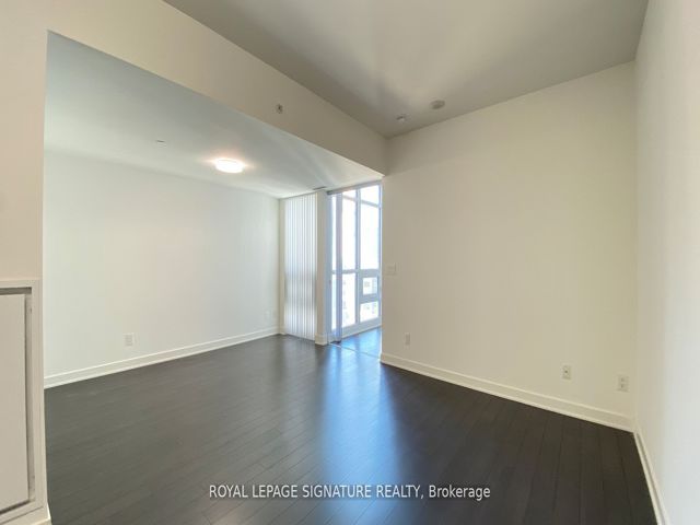 1114 - 210 Simcoe St