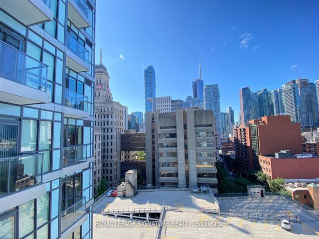 1114 - 210 Simcoe St