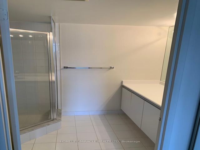 410 - 1121 Steeles Ave W