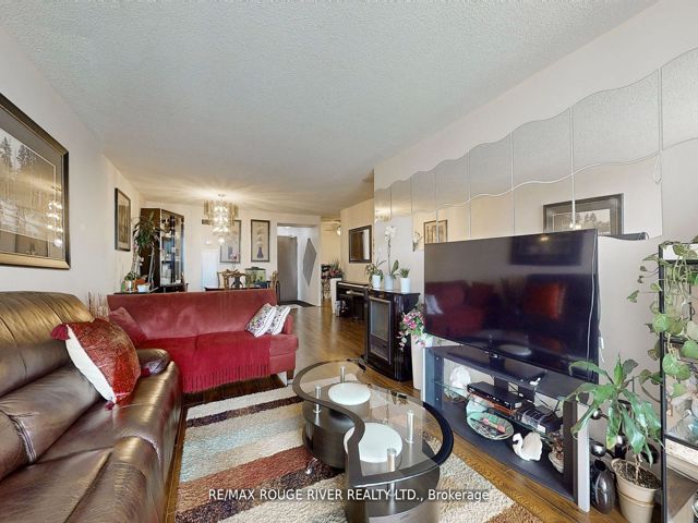 901 - 131 Torresdale Ave
