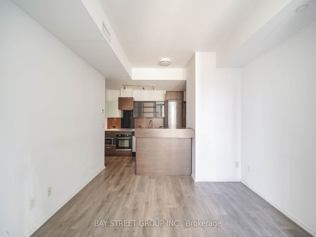 501 - 75 St Nicholas St