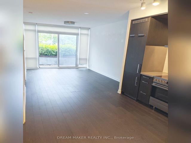 4 - 455 Front St E