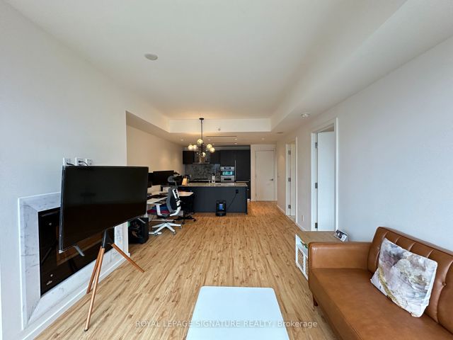 3104 - 180 University Ave